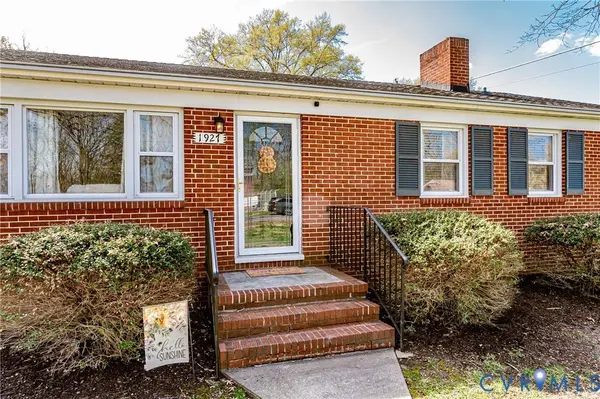 1927 F ST, West Point, VA 23181