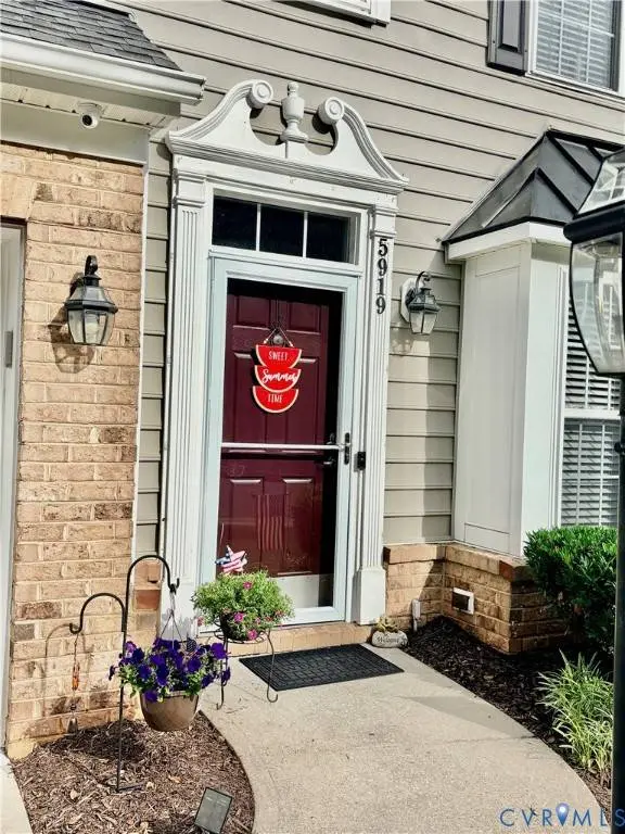 5919 Flowering Peach LN, Providence Forge, VA 23140