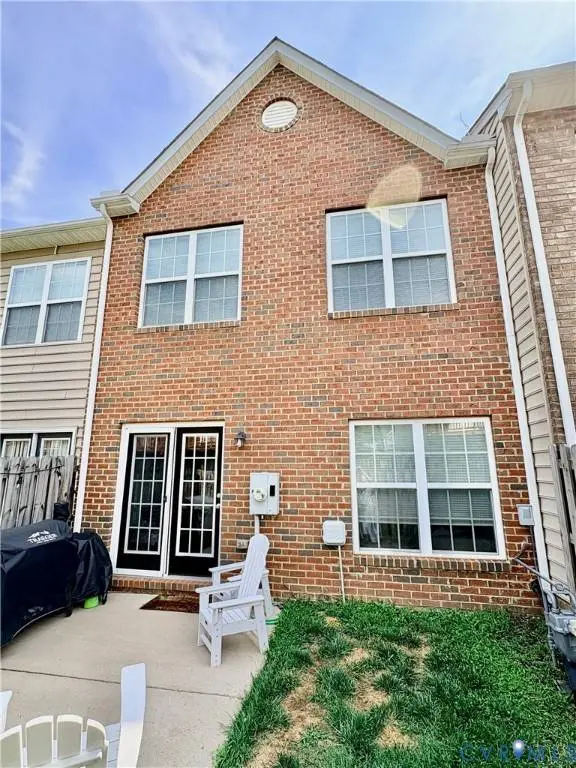 7455 Washington Arch DR, Mechanicsville, VA 23111
