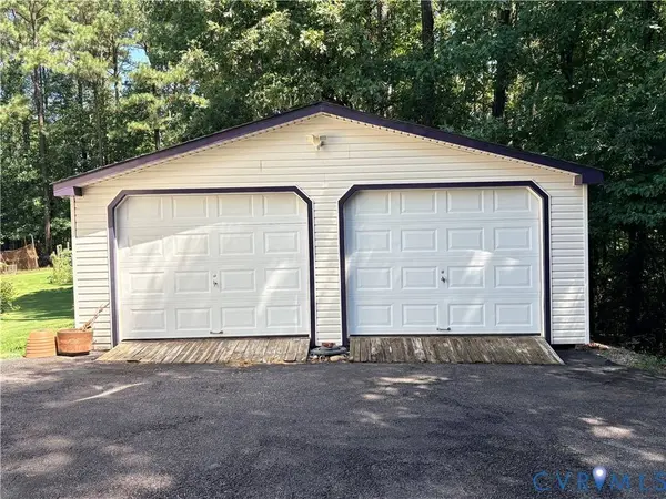 15940 Kentflatts LN, Lanexa, VA 23089