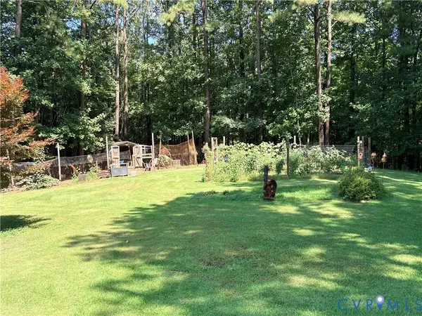 15940 Kentflatts LN, Lanexa, VA 23089