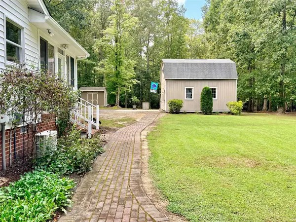 8700 Historical Path RD, New Kent, VA 23124