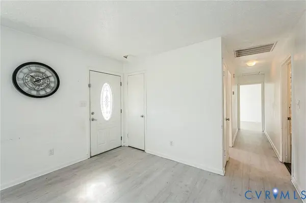 8624 Warrior RD, Quinton, VA 23141