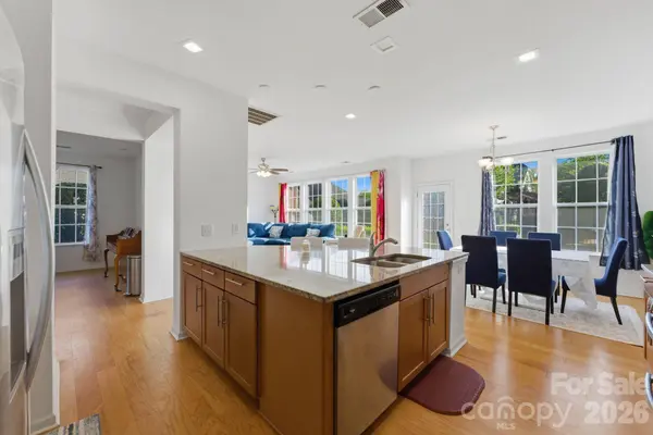 4418 Forest Gate LN, Charlotte, NC 28270