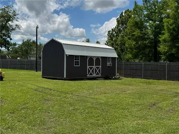 150 ELM ST, Hahnville, LA 70057