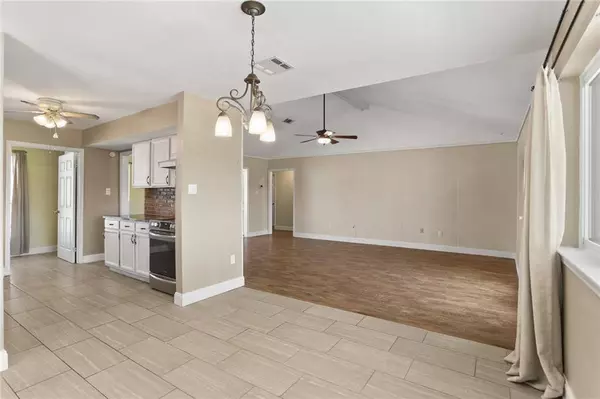 337 LAKEWOOD DR, Luling, LA 70070