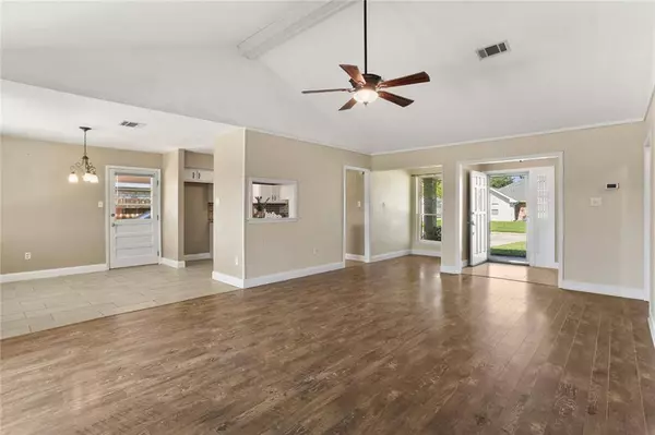 337 LAKEWOOD DR, Luling, LA 70070