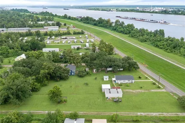 16083 RIVER ROAD RD, Hahnville, LA 70057