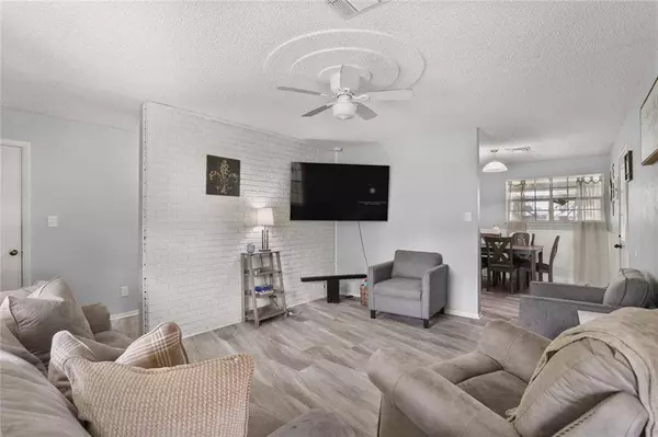 13 RIVER PARK DR, Hahnville, LA 70057