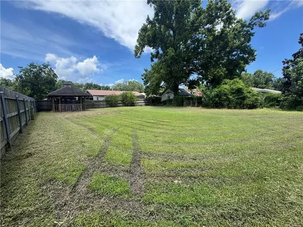 406 BERNARD AVE, Ama, LA 70031