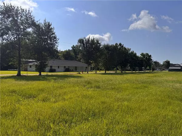 2-A ANNA ST, Ama, LA 70031