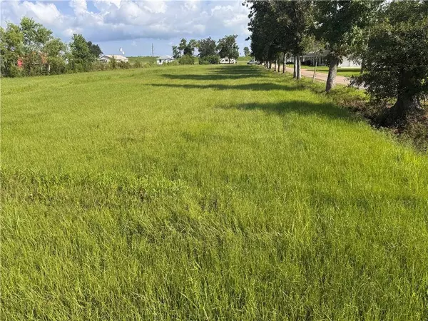 2-A ANNA ST, Ama, LA 70031