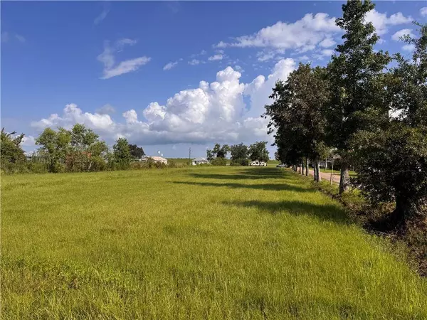 2-A ANNA ST, Ama, LA 70031