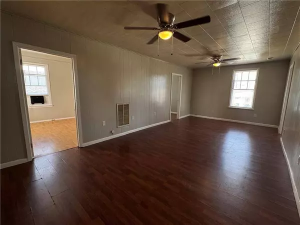 744 AVENUE A AVE #A, Westwego, LA 70094