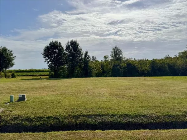 385 LE BELLE MAISON DR, Raceland, LA 70394