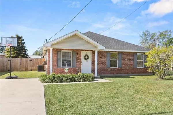 122 BADALAMENTI ST, Luling, LA 70070