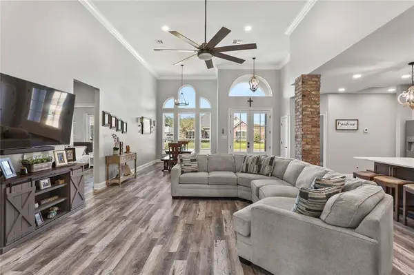 218 HAWTHORN DR, Luling, LA 70070