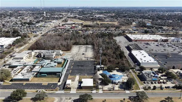 1705 MANHATTAN BLVD, Harvey, LA 70058