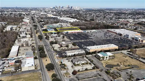 1705 MANHATTAN BLVD, Harvey, LA 70058