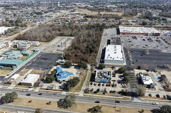 1705 MANHATTAN BLVD, Harvey, LA 70058