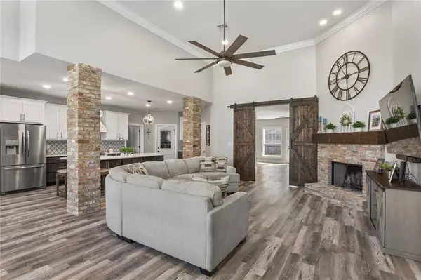 218 HAWTHORN DR, Luling, LA 70070