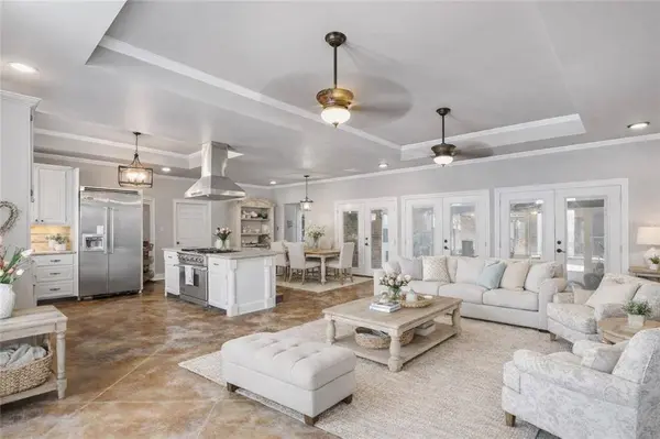 102 SOUTH BAYOU ESTATES DR, Des Allemands, LA 70030