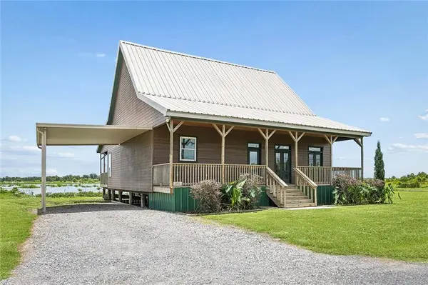 3368 RESORT LN, Des Allemands, LA 70030