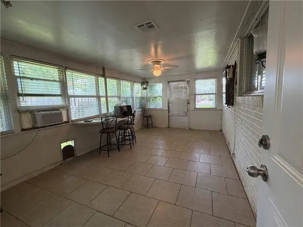 15457 RIVER RD, Hahnville, LA 70057