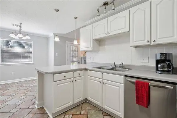 304 BALBOA DR, Luling, LA 70070