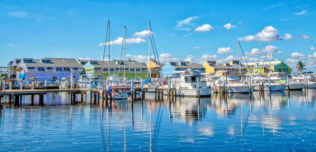 Oceanfront vs. Intracoastal: A Boca Buyer's Guide to Waterfront