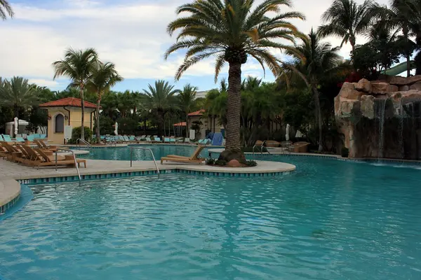 Understanding Condo and HOA Fees in Boca Raton and Highland Beach