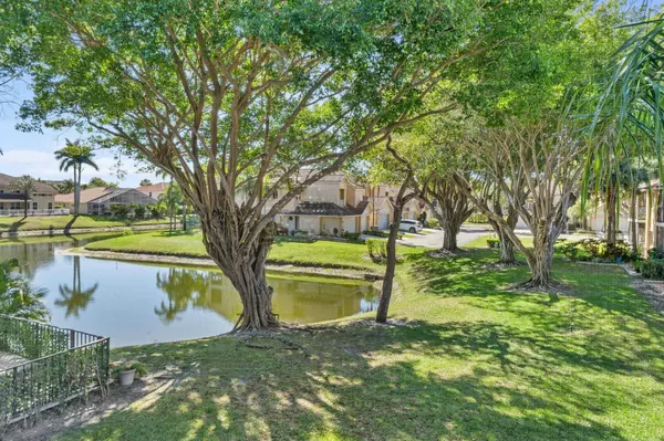 23032 Island VW H, Boca Raton, FL 33433