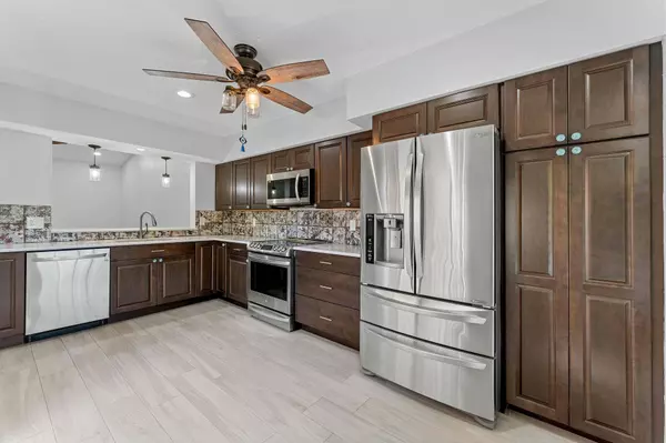 23032 Island VW H, Boca Raton, FL 33433