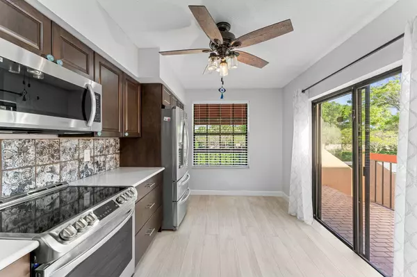 23032 Island VW H, Boca Raton, FL 33433