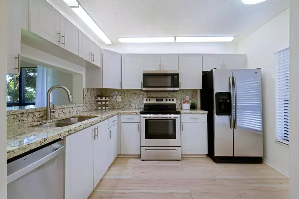 350 Club CIR 206, Boca Raton, FL 33487