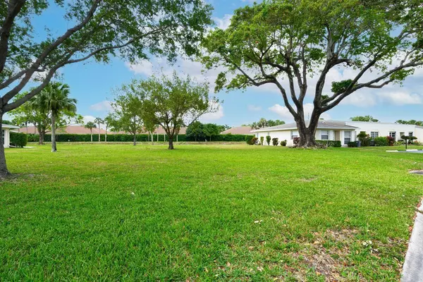 21070 Covington DR, Boca Raton, FL 33433