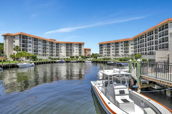 2871 N OCEAN BLVD #D210, Boca Raton, FL 33431