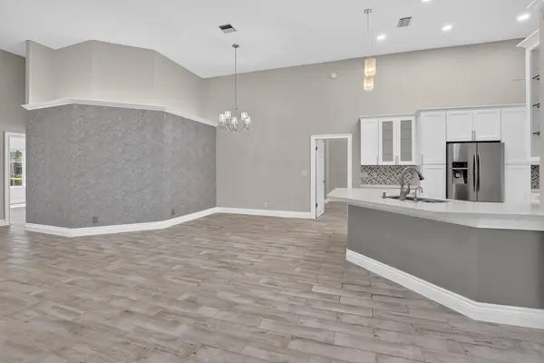 17254 Boca Club BLVD #106, Boca Raton, FL 33487