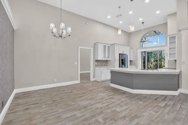 17254 Boca Club BLVD #106, Boca Raton, FL 33487