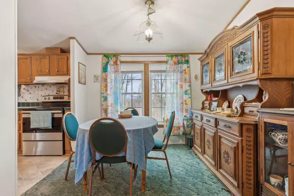 711 Main ST, Sumner, ME 04292