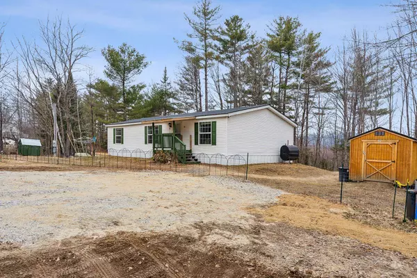 711 Main ST, Sumner, ME 04292