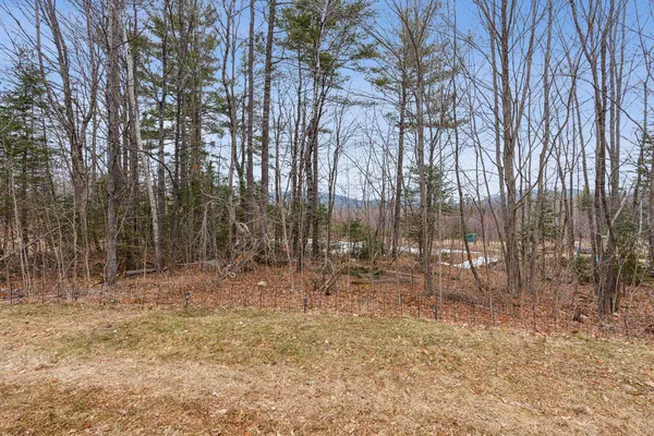 711 Main ST, Sumner, ME 04292