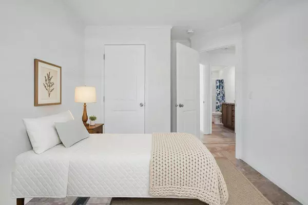 41 Red Oak DR, Turner, ME 04282