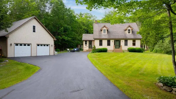 67 Toothaker RD, Richmond, ME 04357