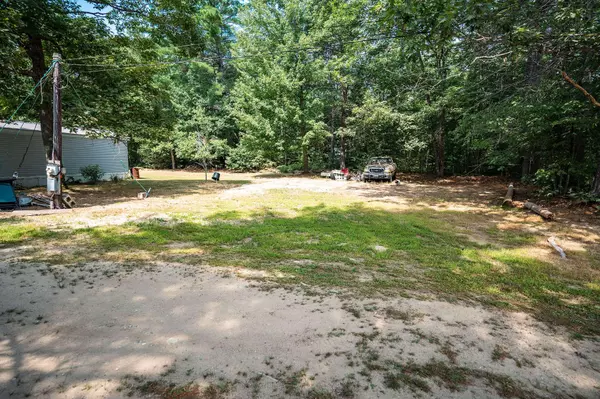 40 Webber Brook RD, Oxford, ME 04270