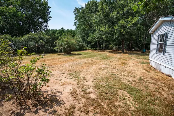 40 Webber Brook RD, Oxford, ME 04270