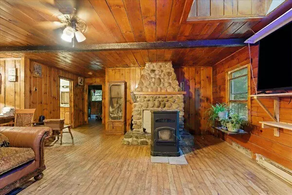 189 Souther RD, Livermore Falls, ME 04254