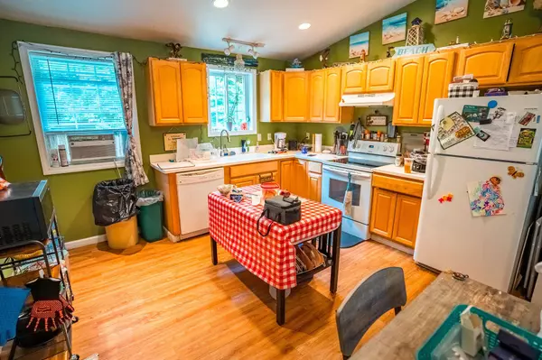 11 Dustin DR, Sabattus, ME 04280