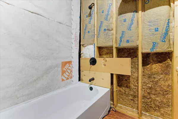 463 Clover Mill RD, Farmington, ME 04938