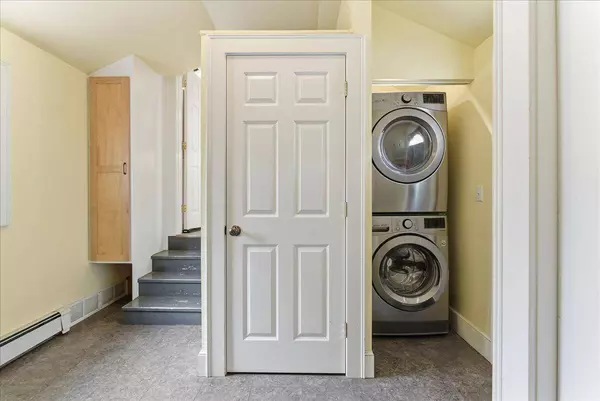 10 Greenwood AVE, Skowhegan, ME 04976